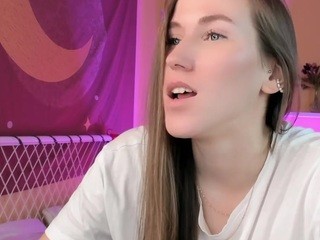 AlishaHon nude on cam – live sex chat