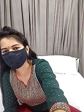 DesiPriyaRani naked stripping on cam for live sex video chat