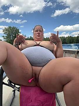 Love86Emily naked stripping on cam for live sex video chat
