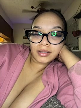 melamoans naked stripping on cam for live sex video chat
