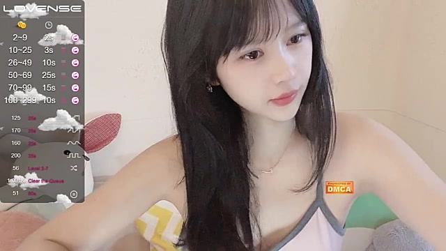 MiSSLee01 naked stripping on cam for live sex video chat