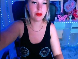 RoxyRoose nude on cam – live sex chat