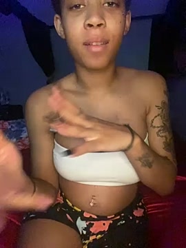 sexybribri@xh naked stripping on cam for live sex video chat