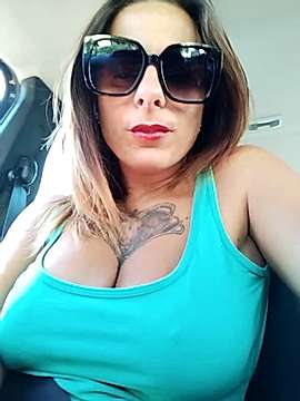 toscanella09 naked stripping on cam for live sex video chat