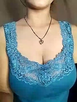 urhotsonam naked stripping on cam for live sex video chat
