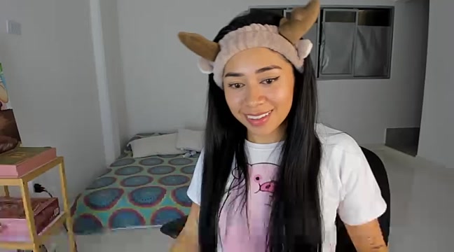 Aimi_Art naked stripping on cam for live sex video chat