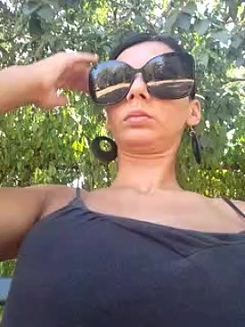 Chiara92porca naked stripping on cam for live sex video chat