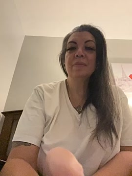 dieseldame1313 naked stripping on cam for live sex video chat