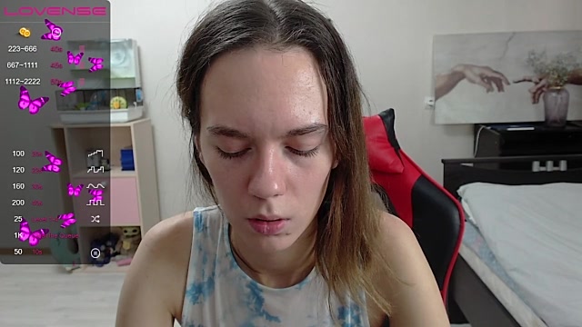 LittleElsie naked stripping on cam for live sex video chat