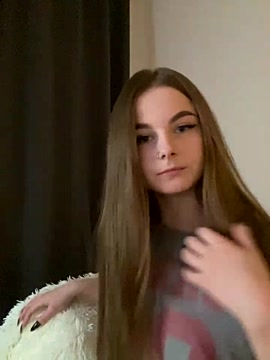 JuliaMiln naked stripping on cam for live sex video chat
