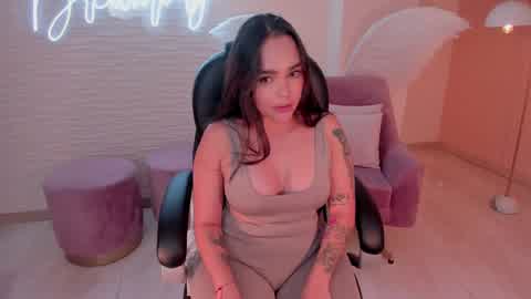ambercollins (ambercollins)  naked Online Porn Chat
