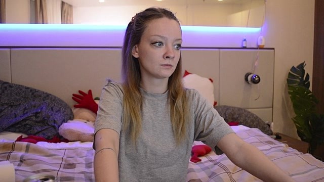 Radiants_two nude stripping on cam for online sex video show
