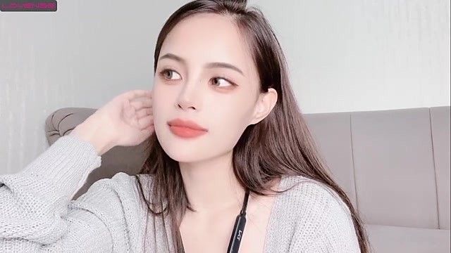 aiwe naked stripping on cam for live sex movie webcam chat
