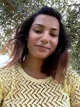 AkiraFunXXX nude stripping on cam for online porn video show