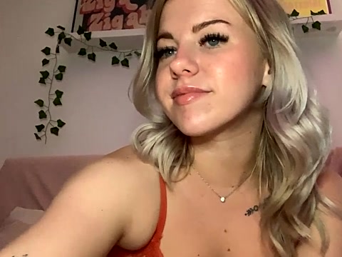 IssyBrown nude stripping on cam for live sex movie chat