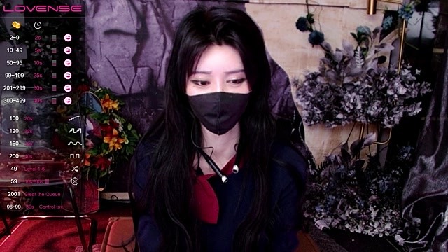 610Stella fully naked stripping on cam for live porn video chat