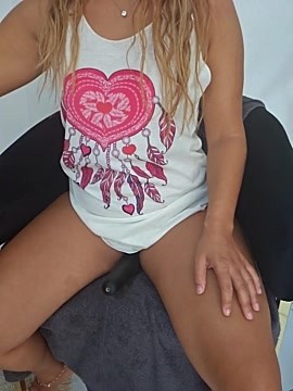 SweetArabic nude stripping on cam for online sex video show