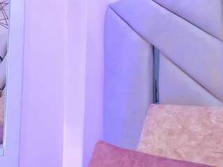 Danya-sky fully nude on cam – online sex show
