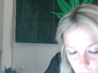 Candybaby317 naked on cam – online sex show