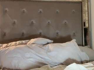 Sweet Stufff nude on cam – live sex chat