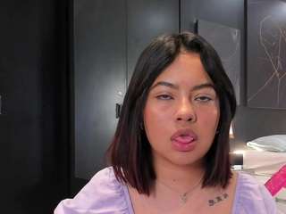 TaraHills fully nude on cam – online porn webcam chat