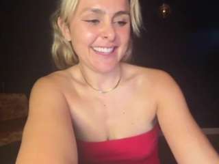 Dump Truck Daphne naked on cam – online sex show