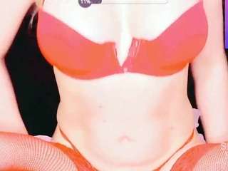 Lucy Lou xXx naked on cam – online porn chat