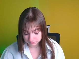 MaryJanneee naked on cam – live porn show