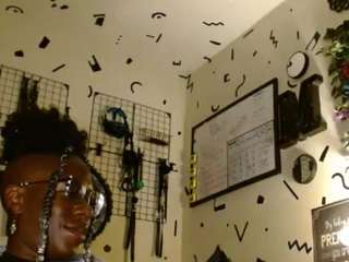 Itsmoeduh fully naked on cam – online porn chat