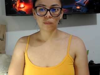 Karlakee nude on cam – live porn show