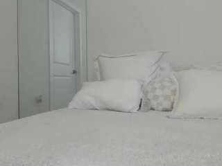 Kim The Doll fully nude on cam – online porn webcam chat