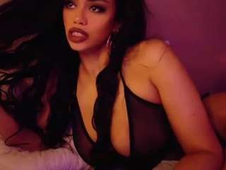 Maya Indica naked on cam – online sex chat