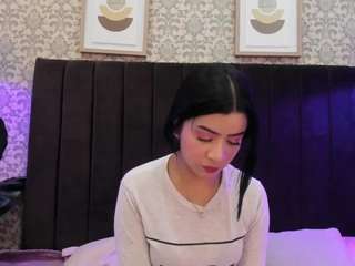 Ammyrah fully nude on cam – live sex show