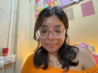 Sexhuttt naked on cam – live sex show