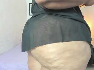 Mariana-villa03 fully naked on cam – live porn show