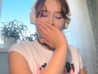 TrenaHerny fully naked on cam – live sex chat