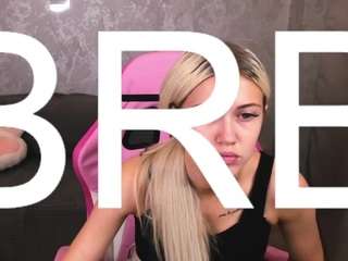 BarbiexChloe fully nude on cam – online sex show