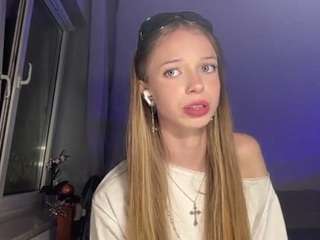 Kaya naked on cam – online sex show