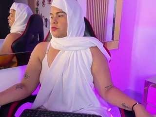 SaraPhill naked on cam – live porn chat