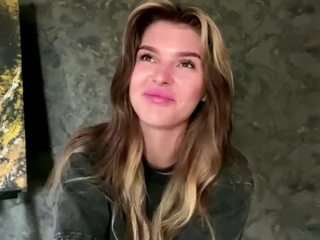Jane nude on cam – live sex show