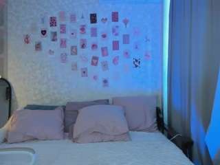 Olivia-Flores fully naked on cam – online sex chat