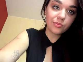 HermilaLatty fully naked on cam – live sex webcam chat