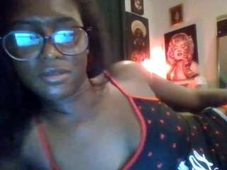 NinaSynty-EbonyFoxxx fully nude on cam – live sex chat